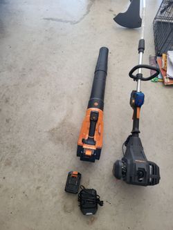 150cash buys them both work as they should pickup today in Forney