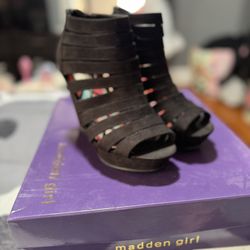 Madden Girl Wedges