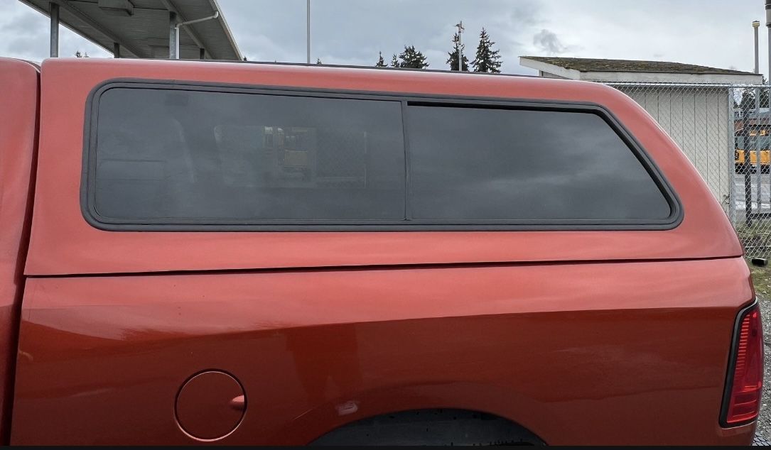 SnugTop Rebel Topper