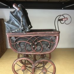 Vintage  Looking  Buggy Decor  (17h x 14.5w x 9d)
