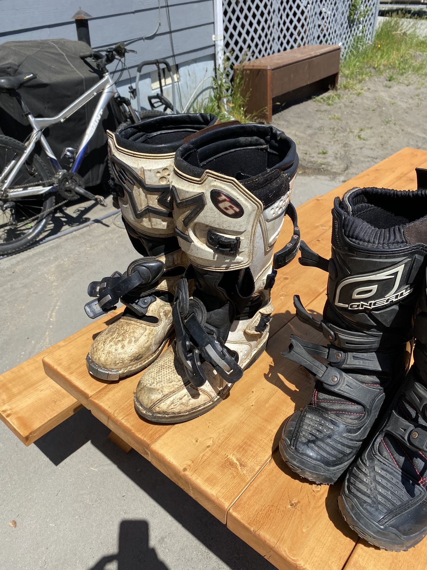 Moto Boots