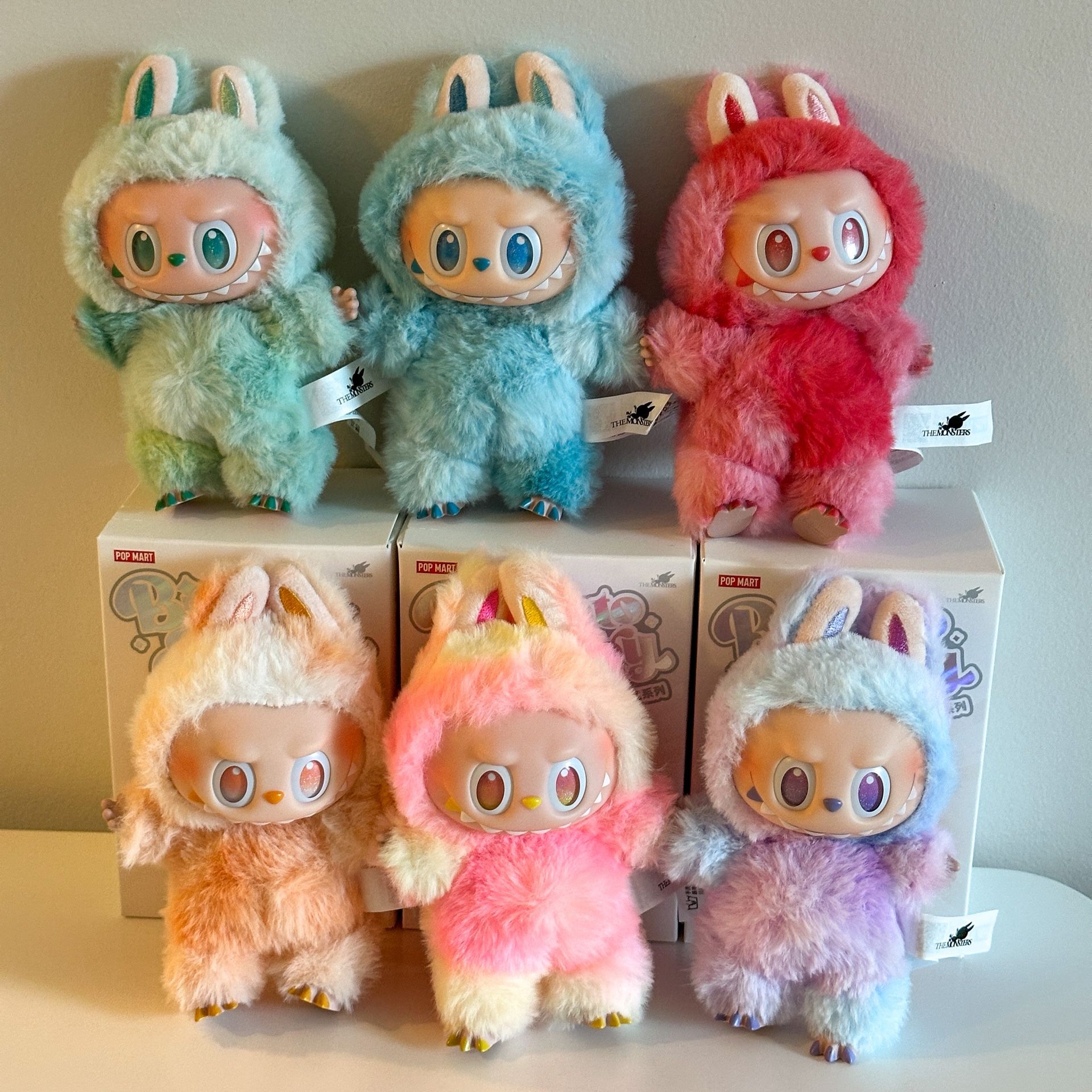 LABUBU V3 BIG INTO ENERGY (SEALED SET)