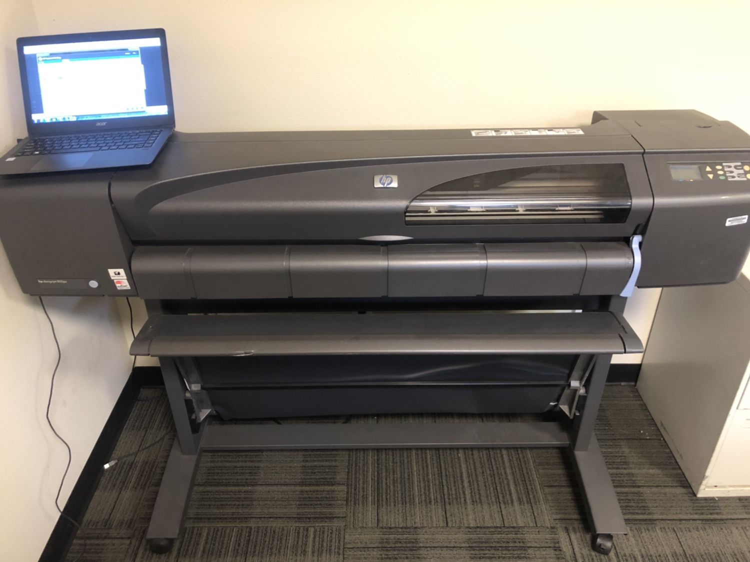 HP Designjet 800ps 42” Plotter Printer W Laptop