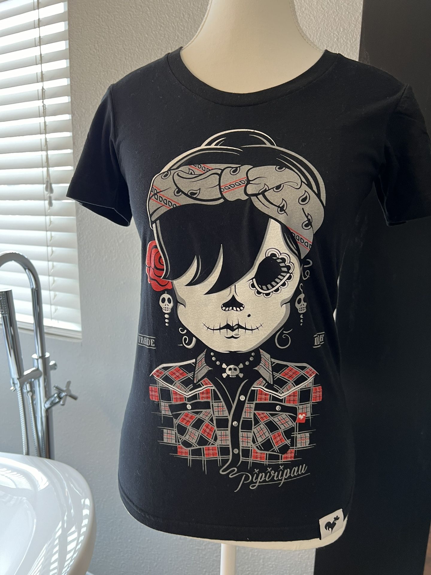 Piripau Women T-Shirt