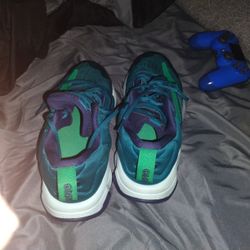 Giannis Basketball Shoes nike