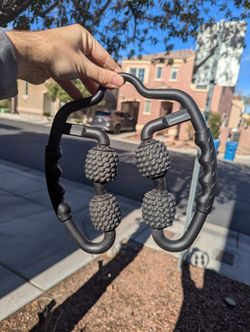 Muscle Roller Trigger Point Muscle Roller for Calves Leg Arms Tennis Elbow Shadowfit