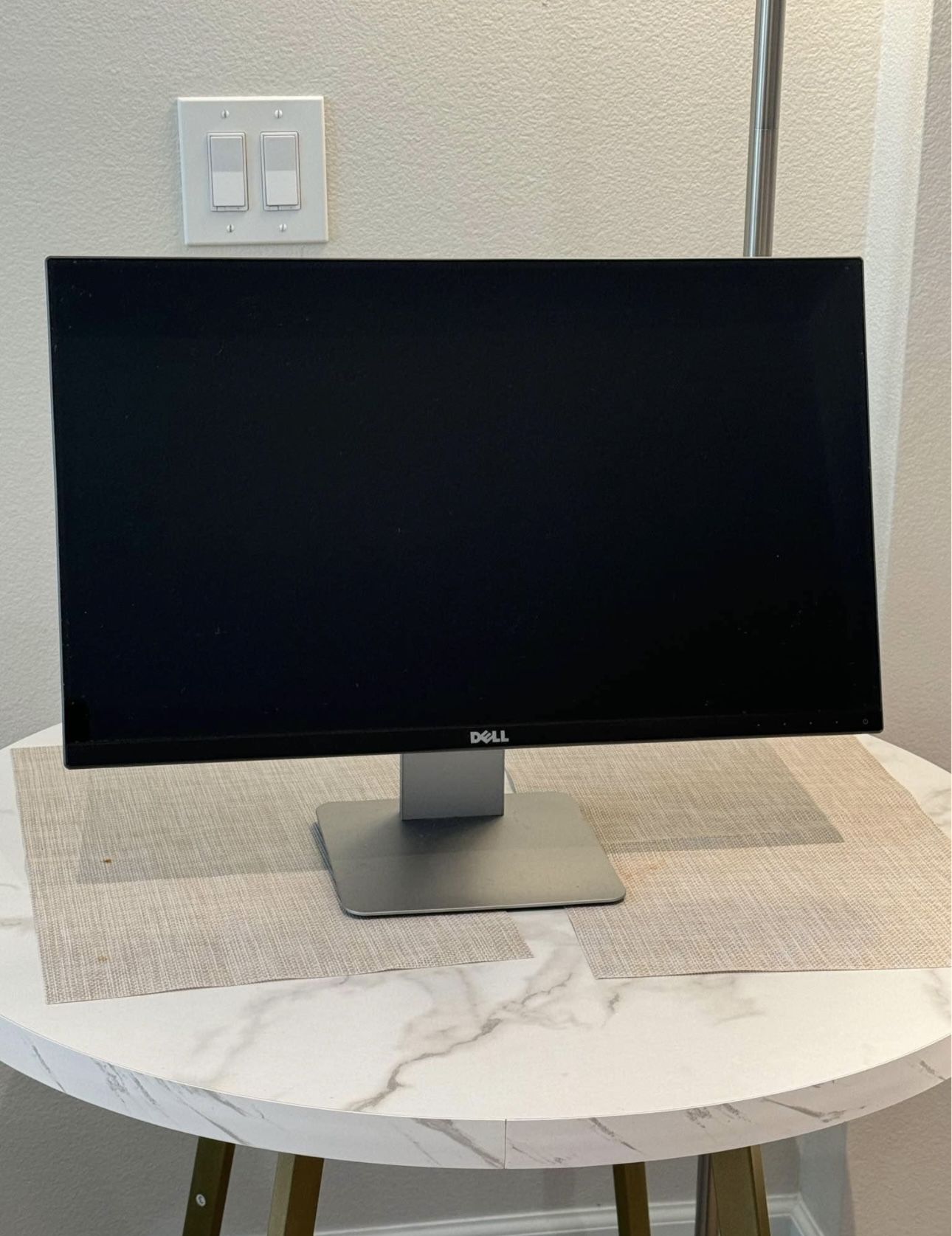 24' Dell professional Monitor S2415H with built-in speakers (original $269)