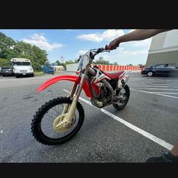 2004 Honda CRF450R,  $4000 Negotiable 
