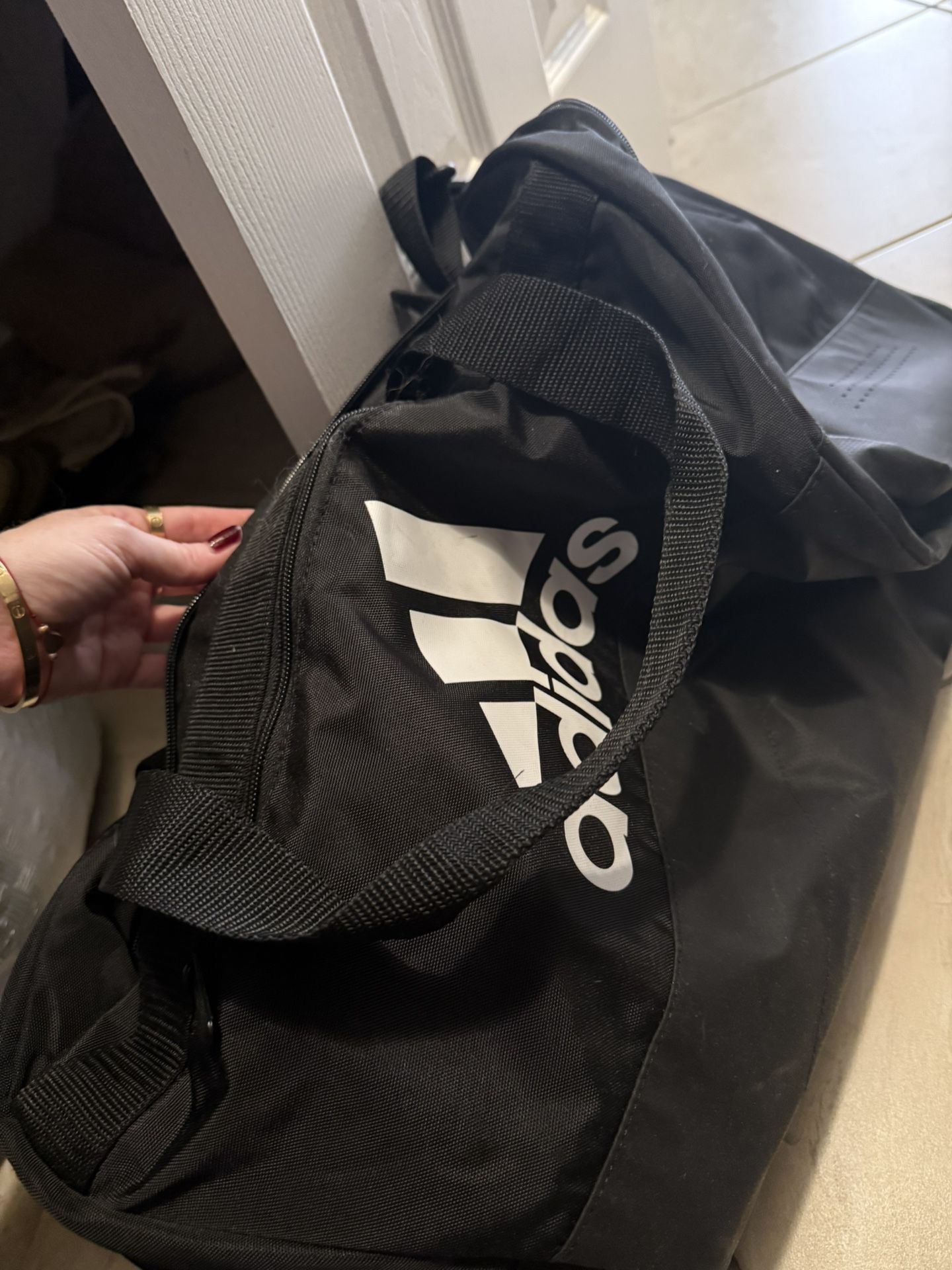 Defender Duffel Bag Medium 4.0