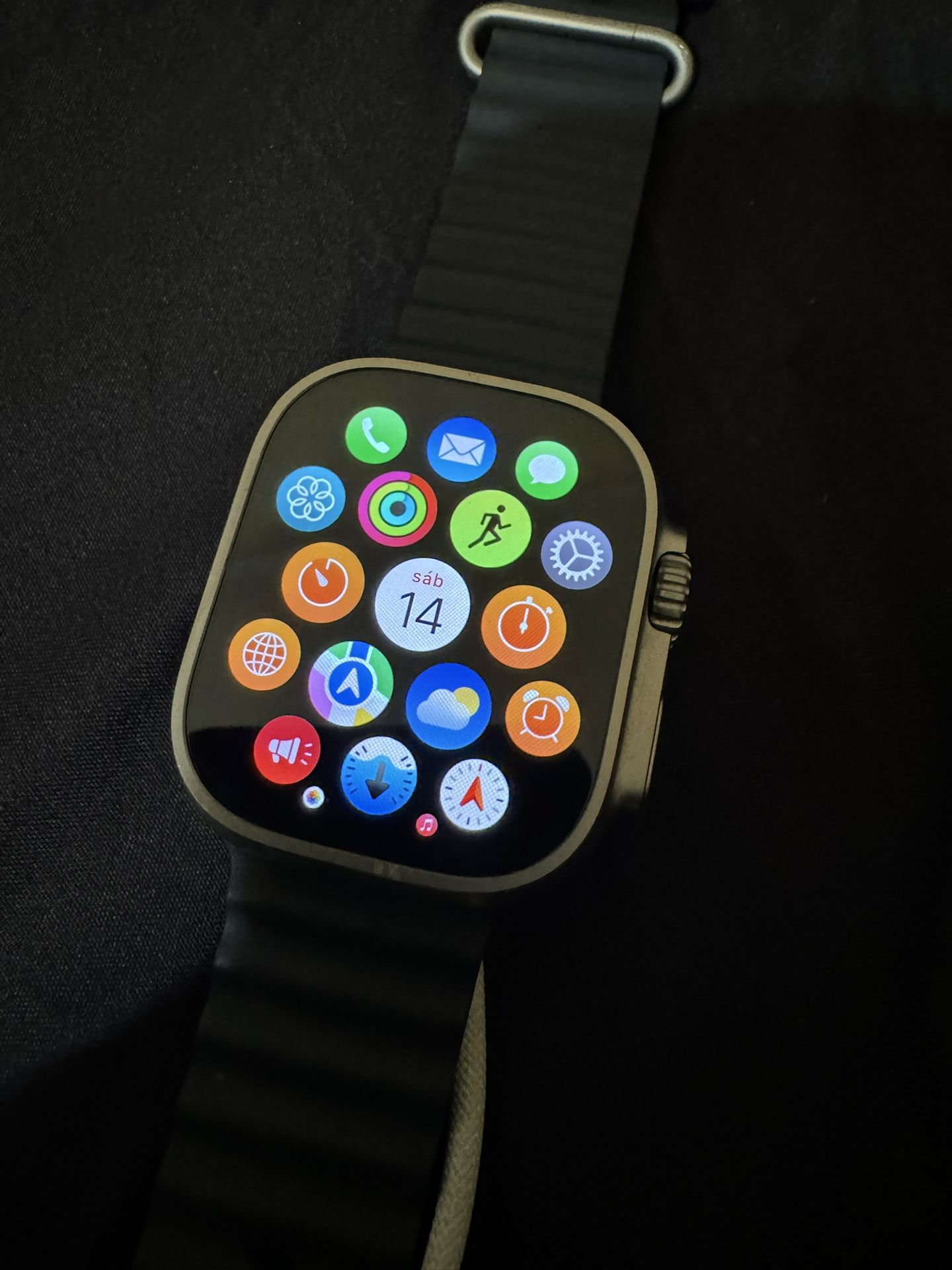 Apple Watch  Ultra 2  GPS and CELLULAR 49mm