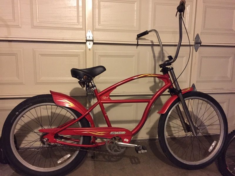 Electra Revil 3 speed beach cruiser bike