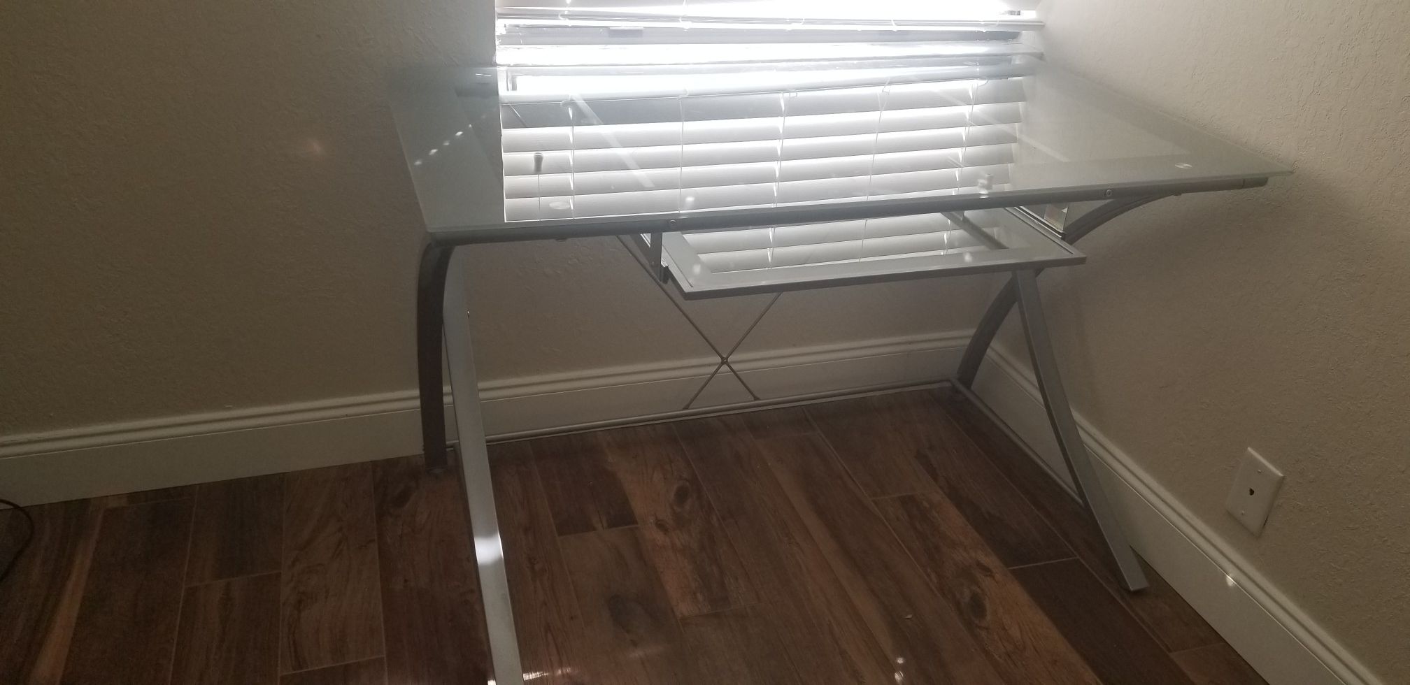 Glass computer desk with gray accent