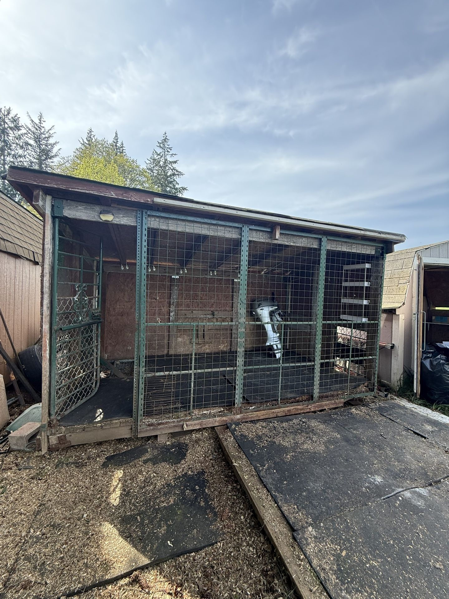 Mobile Dog Cage Kennel