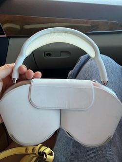 AirPods pro max