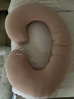 Pregnancy pillow