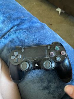 PlayStation 4 controller