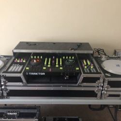 DJ EQUIPMENT