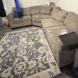 Free Sectional