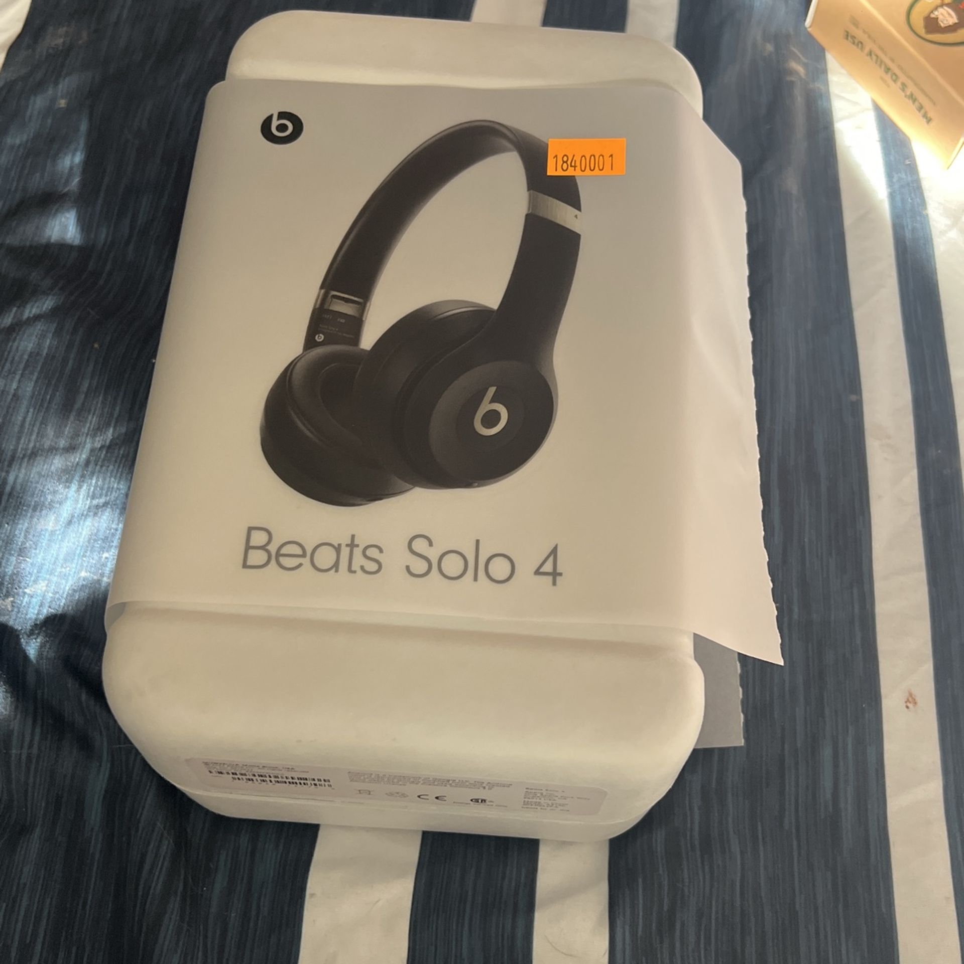 Beats Solo 4