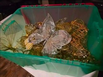 47 New gold Christmas tree ornaments