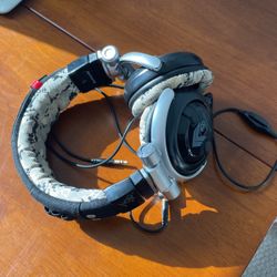 Skullcandy Over Ear Headphones