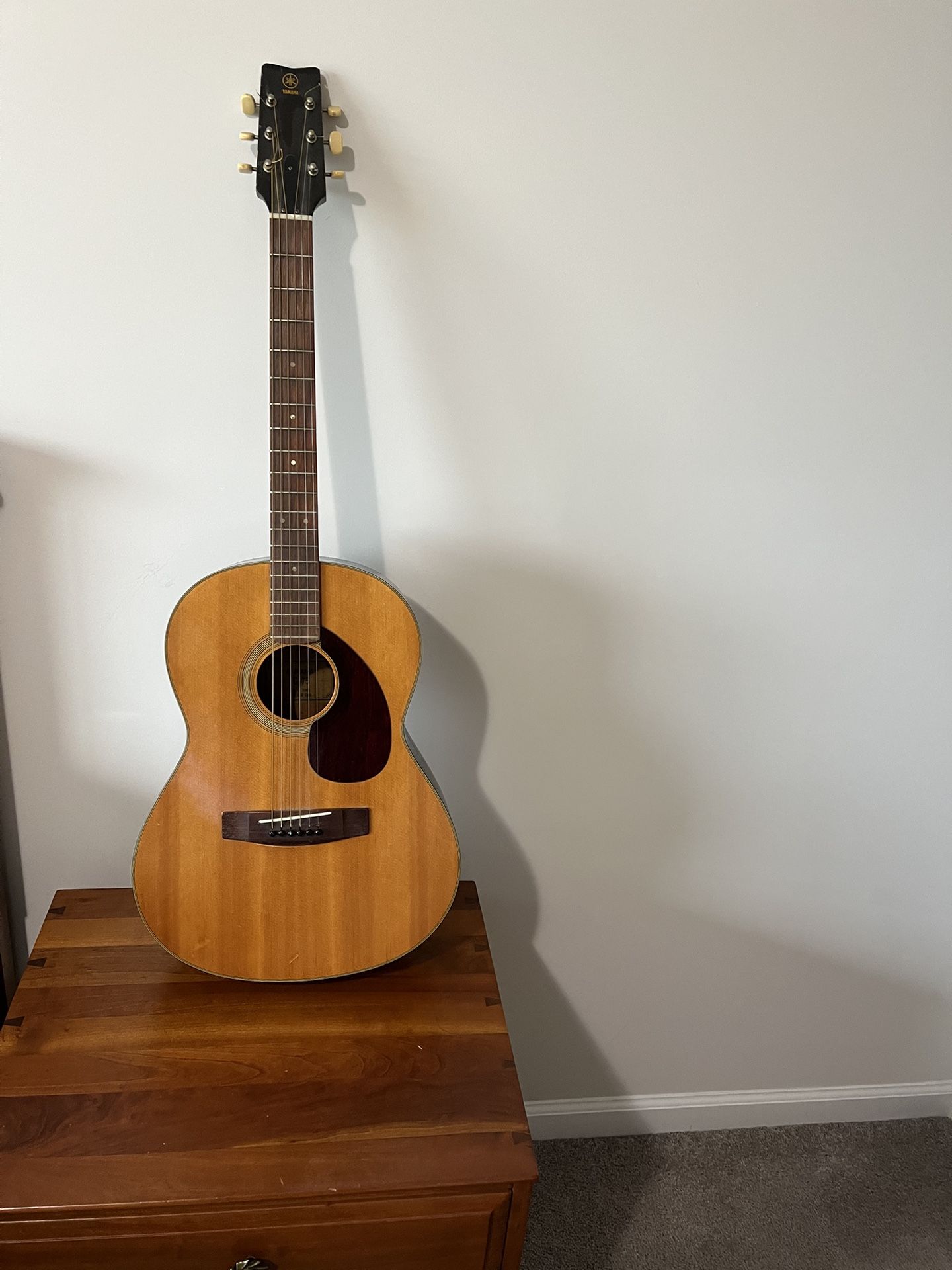 Yamaha FG 75  -  $200.  Or Best offer