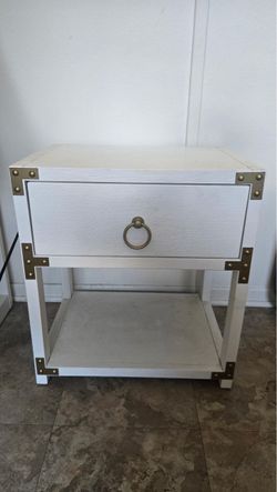 White night-stand, small, one drawer