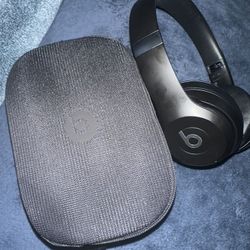 Beats Headphone Solo Pro S4