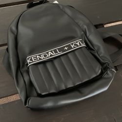 Kendall & Lylie Backpack 🎒 