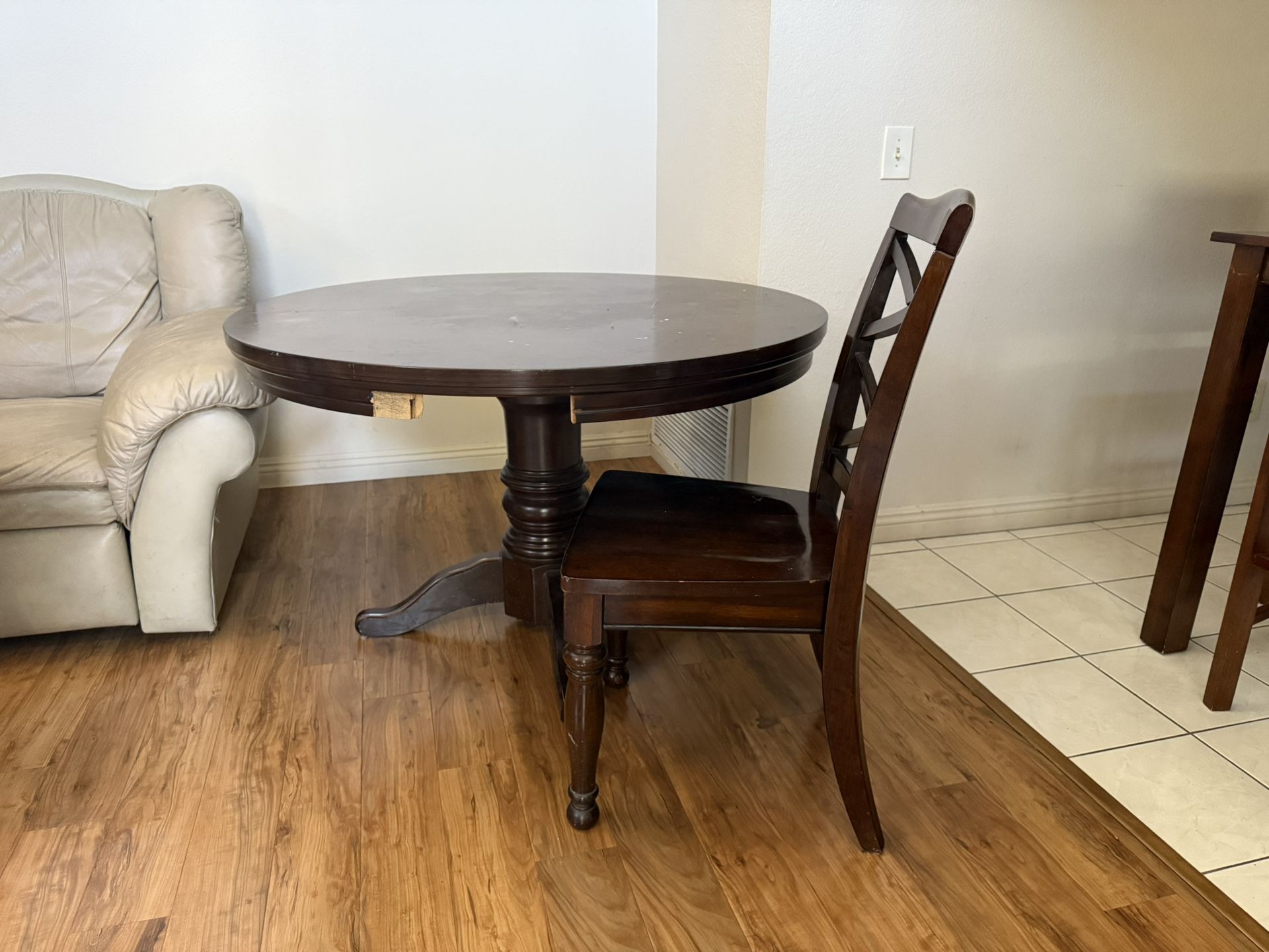 Wooden Table +4 Chairs