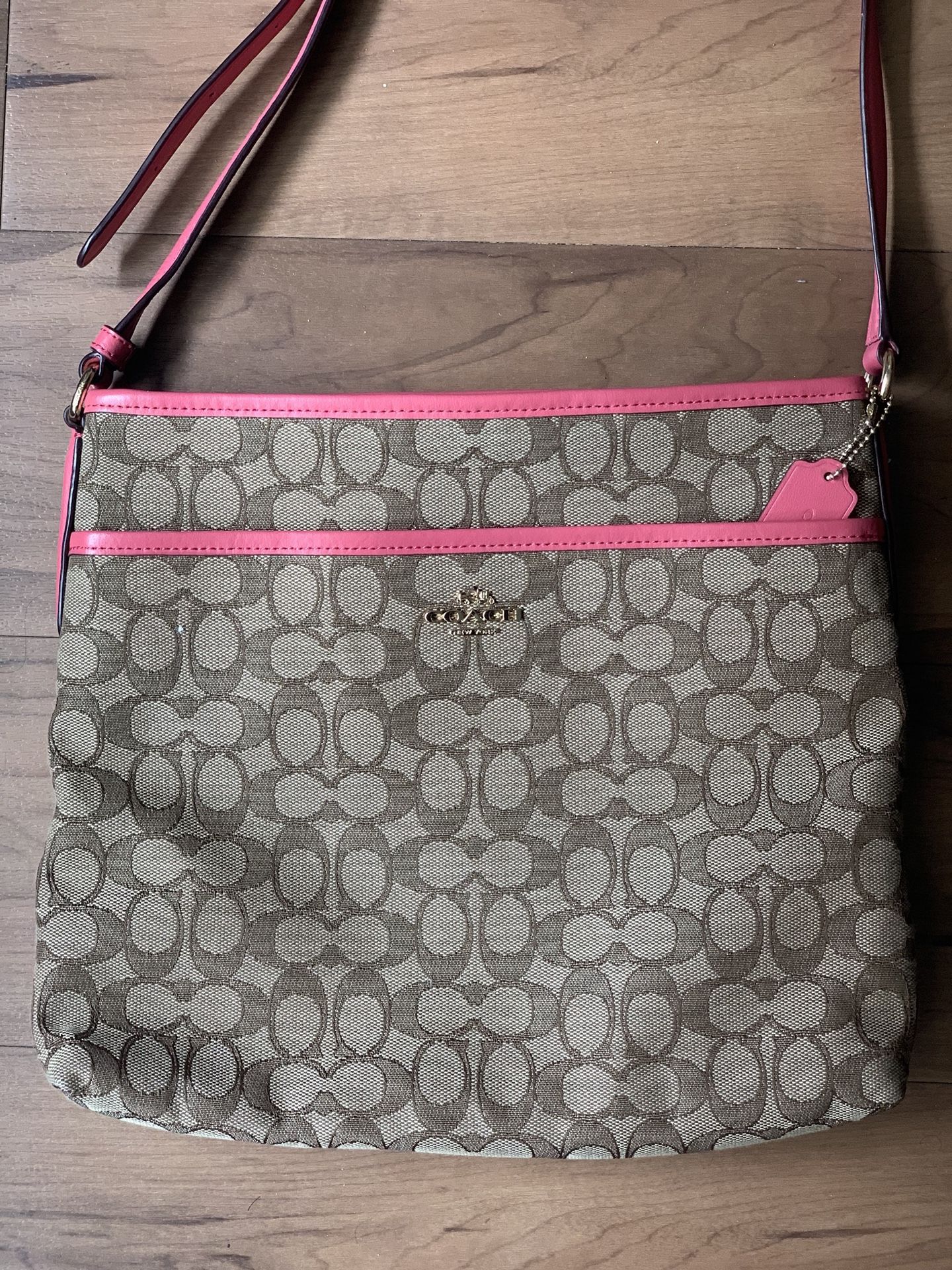 COACH sling bag/crossbody bag