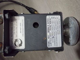The Dynapac IG-2 is a professional-grade frame-style motor commonly used for rotating trade show displays, signs, and hanging banners.A used unit in g