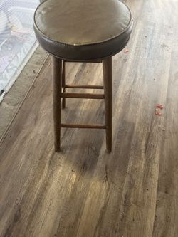 Wooden Bar Stool – Padded Seat – Vintage Style – $20