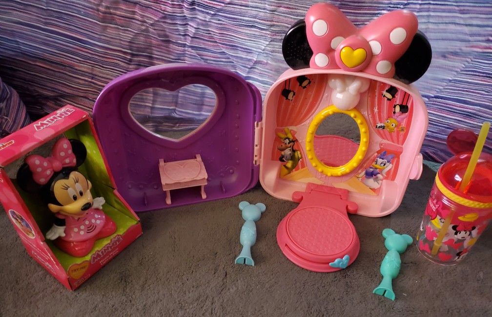 Minnie Mouse Lot
