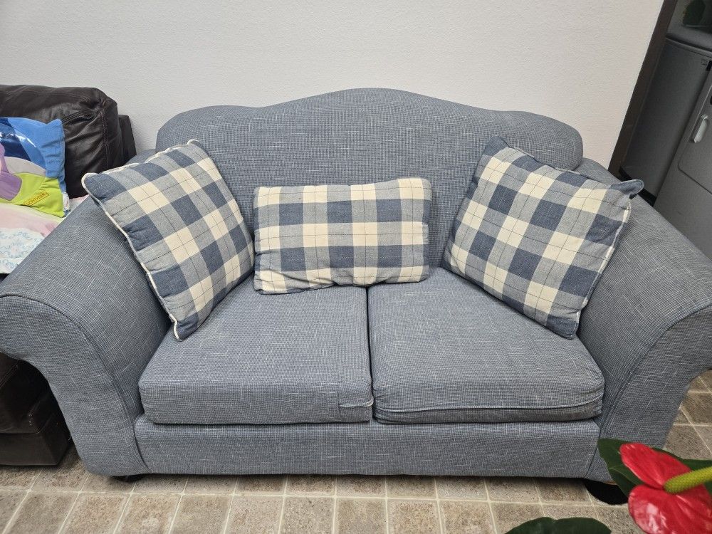 Loveseat