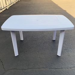 (Brand New) $19 Large Plastic Table Outdoor Furniture w/ Hole for Patio Umbrella 54x33x28 inches