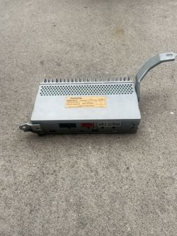 Lexus GS OEM Amp