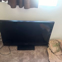 Multiple Lg And Panasonic TVs 30”-65”