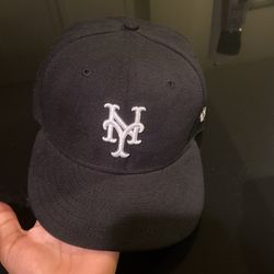 New Era New York Fitted Hat (black) (sz 6 7/8