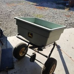 John Deer Tow Behind Broadcast Spreader