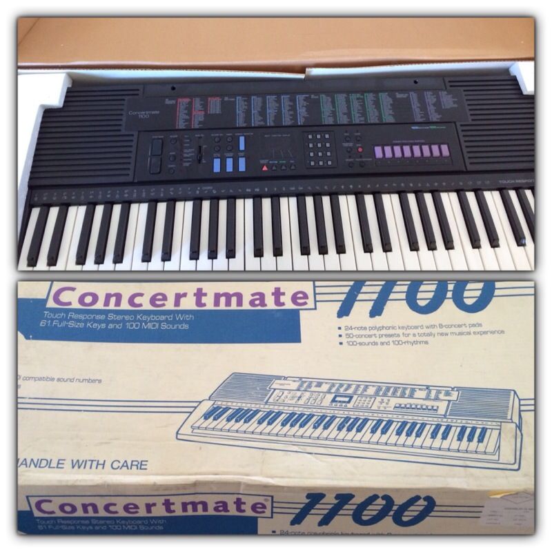 Concertmate 1100 Keyboard with stand