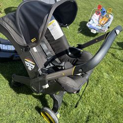 Doona Car Seat & Base