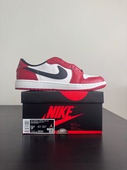 Air Jordan 1 Low OG Chicago Size 9.5