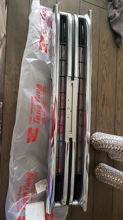 Grill for toyota 2 wd pick up