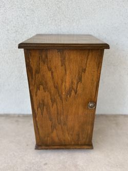 Cabinet with 1 Shelf