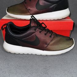 Nike Roshe Run “Venom”