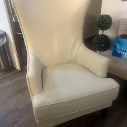 Wing chair 