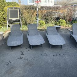 Patio wicker Lounge Chairs 