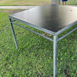 Metal table 