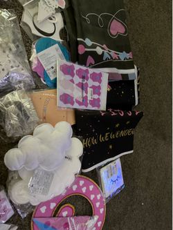 Gender reveal party decor